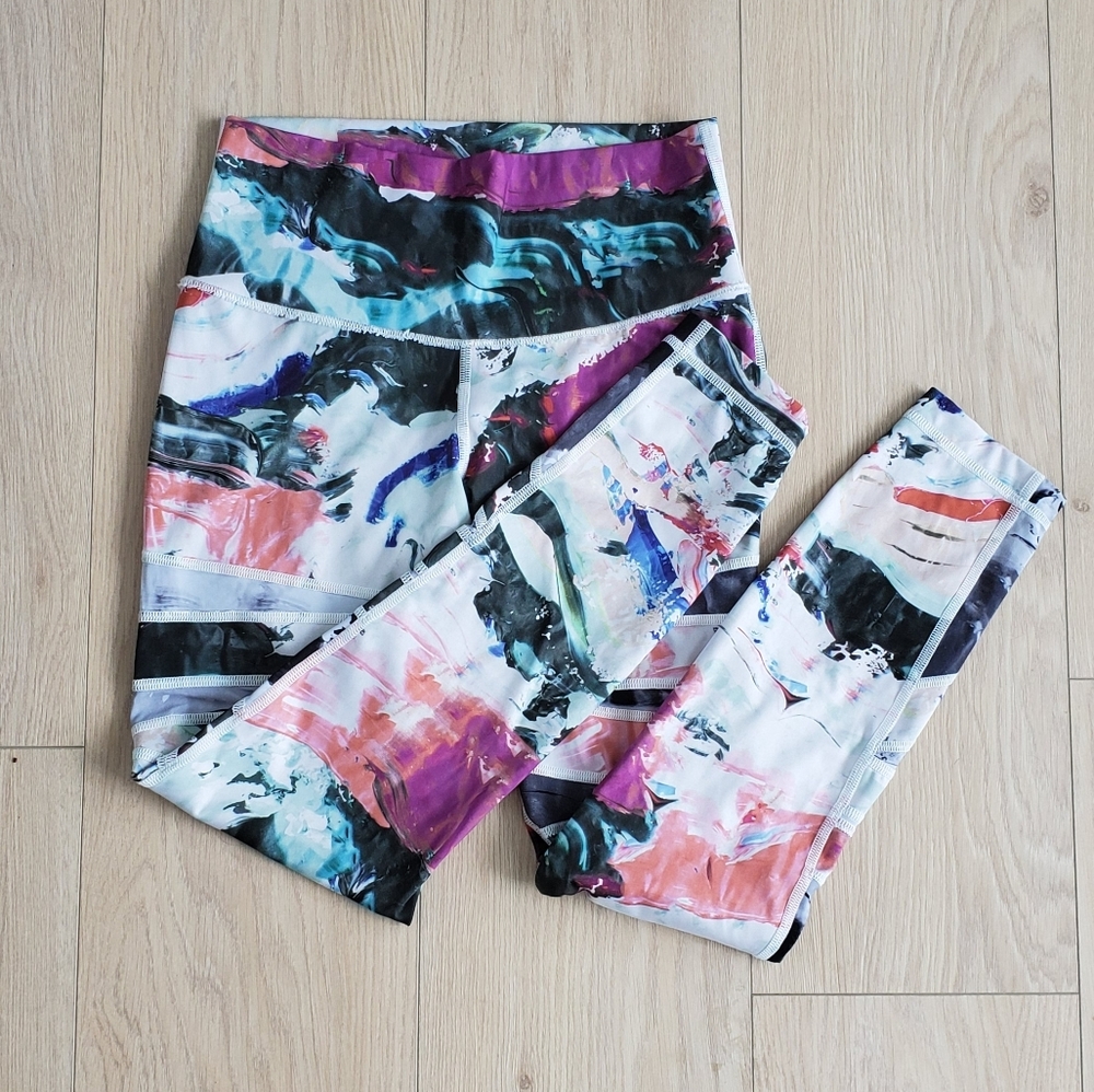 Lululemon Tights w/ Multicolour Print - no size